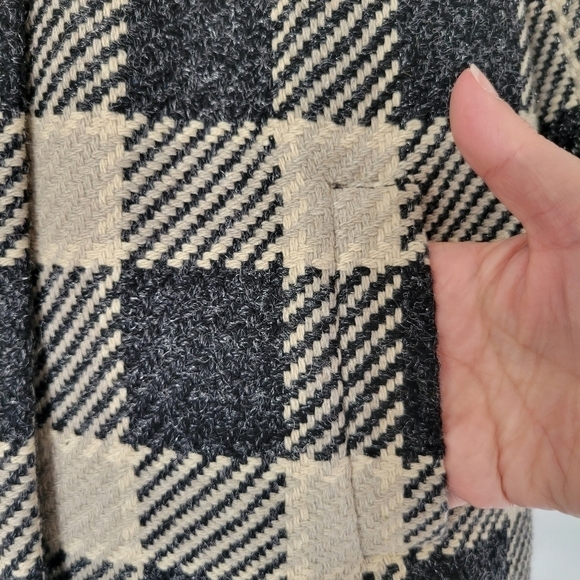 Talbot's Beige and Charcoal Gray Check Wool Blend 3-Button Swing Jacket Size 8P - Picture 6 of 10